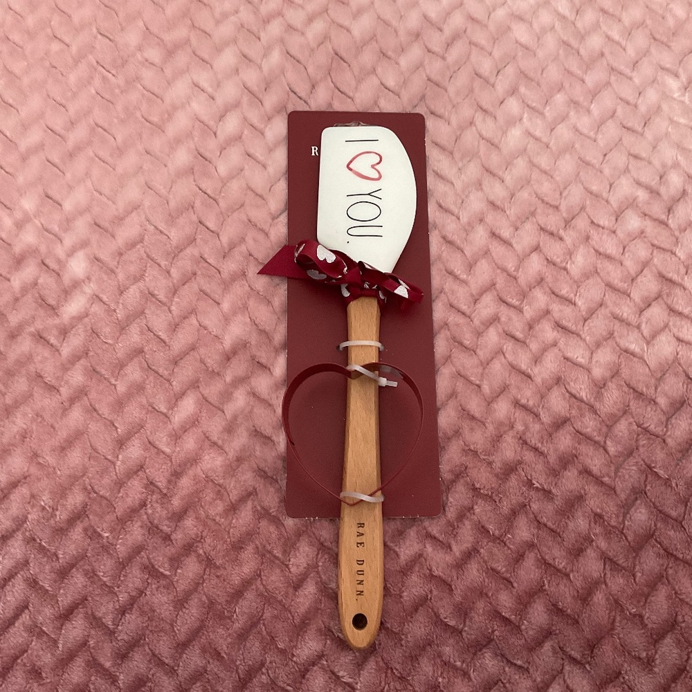 Rae Dunn “I Heart You” Spatula and Cookie Cutter Set